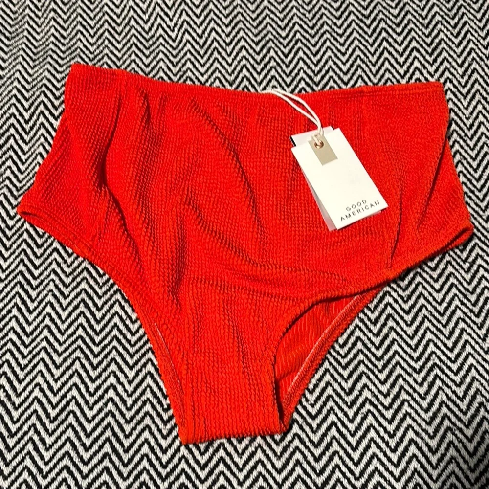 Good American Always Fits Bottom Bright Poppy NWT | Sz 1/2 Small/Med - Picture 11 of 14